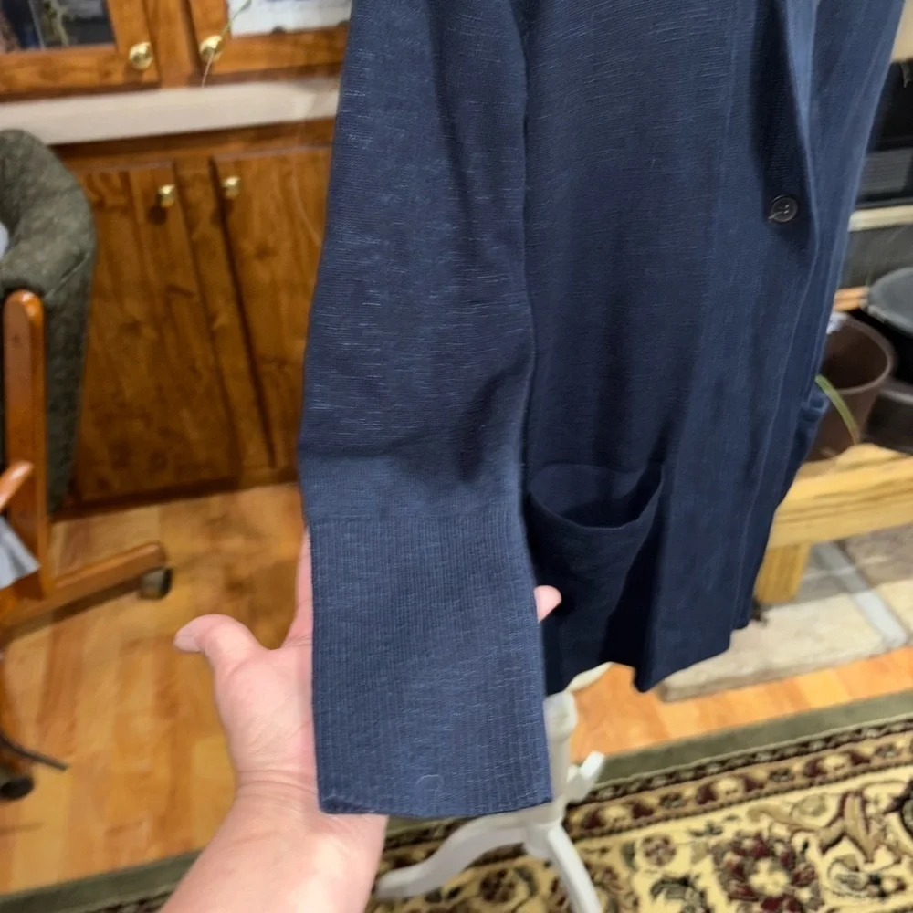 J.JILL SIZE MEDIUM NAVY BLUE MARLED ONE BUTTON CARDIGAN LONG CUFFS POCKETS